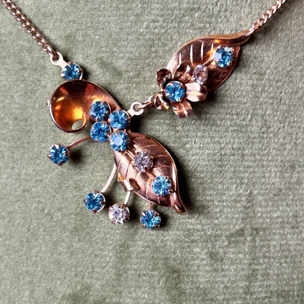 Vintage ant pendant gold-toned necklace, Aqua White rhinestones Whimsy Nature - Picture 4 of 10